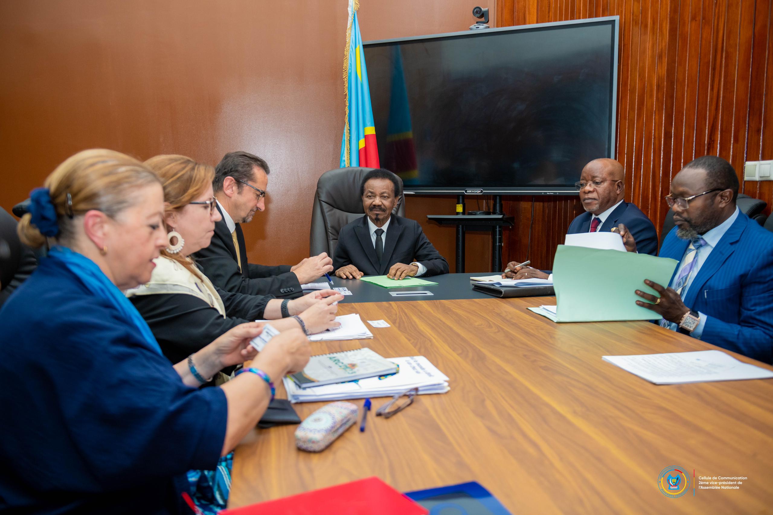 Lire la suite à propos de l’article Assemblée nationale : la RDC et l’ONU s’accordent sur la protection des déplacés internes
