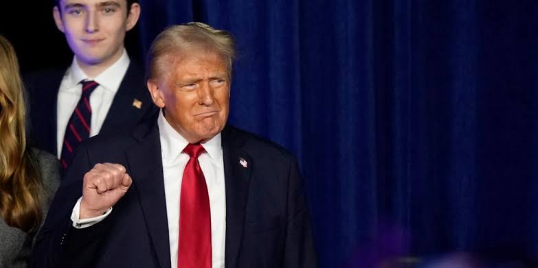 Lire la suite à propos de l’article USA : Donald Trump en course vers la reprise de la présidence