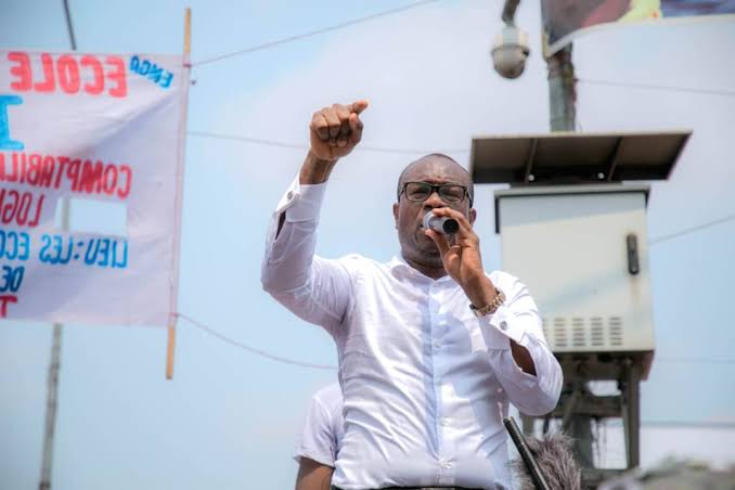 Lire la suite à propos de l’article RDC : Delly Sesanga appelle la population à s’unir contre l’initiative de changement de la Constitution 