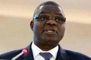 Lire la suite à propos de l’article Les états généraux de la justice : le professeur Luzolo Bambi donne le diagnostic et la thérapie de la maladie de la justice congolaise