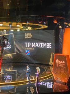 Lire la suite à propos de l’article CAF Award 2024 : championne d’Afrique, le Tp Mazembe féminine et son entraîneur sacrée de l’année