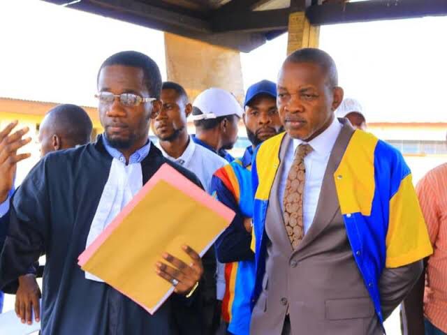Lire la suite à propos de l’article Procès Mike Mukebayi : la Cour de cassation renvoie son arrêt le 11 décembre prochain 