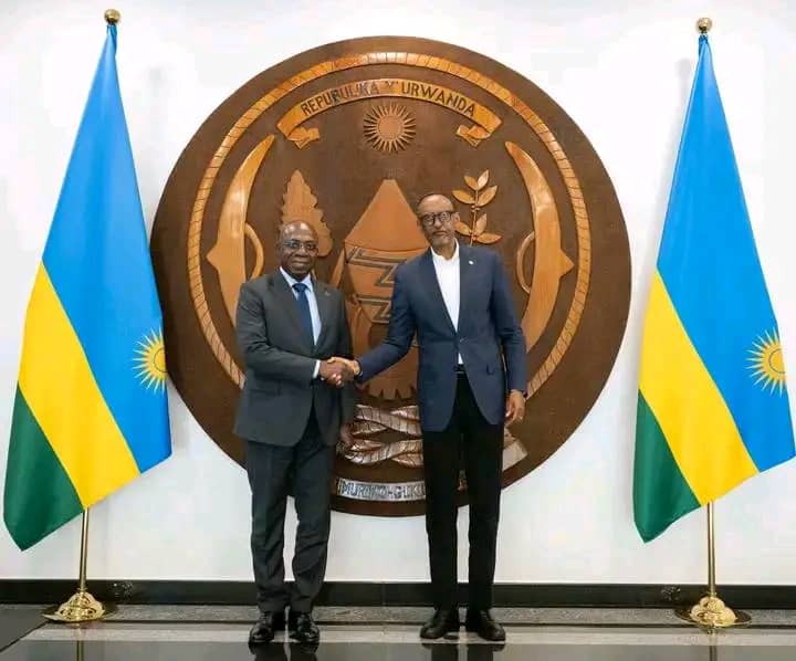 Lire la suite à propos de l’article Guerre à l’Est : «la RDC a accepté de négocier avec le M23» (Ministre angolais à Paul Kagame)