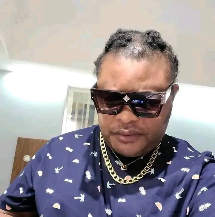 Lire la suite à propos de l’article Musique : la dépouille mortelle de Seguin Mignon attendue à Kinshasa ce mercredi