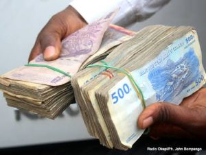 Lire la suite à propos de l’article Dépréciation monétaire : Félix Tshisekedi se félicite de la stabilité de taux de change