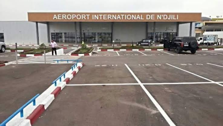 Lire la suite à propos de l’article Kinshasa : L’absence de dos d’ânes près de l’aéroport de N’djili entraîne des accidents tragiques