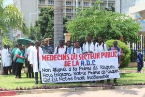 Lire la suite à propos de l’article Santé : Le SYNAMED menace de décréter une grève si le gouvernement n’honore pas ses engagements dans 8 jours 