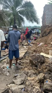 Lire la suite à propos de l’article Kinshasa : Le mur d’un voisin s’écroule et emporte quatre membres d’une même famille à Ngaliema