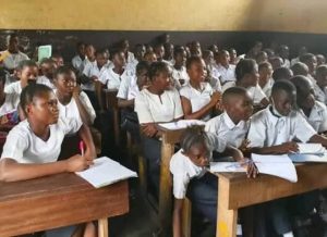 Lire la suite à propos de l’article Kasaï Central : Après 2 mois d’arrêt des cours, les enseignants de Dibaya suspendent la grève