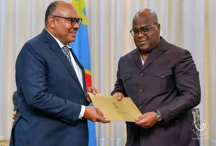 You are currently viewing Diplomatie : un envoyé spécial de Samia Suluhu apporte un message à Félix Tshisekedi