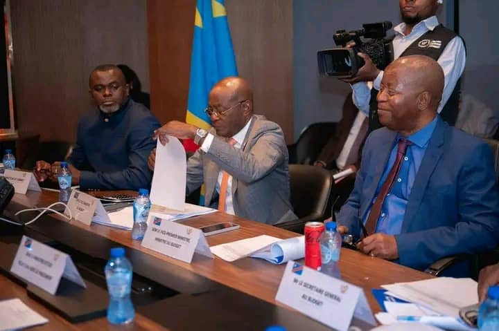 Lire la suite à propos de l’article RDC/Projet de budget 2026 : Adolphe Muzito consulte les ministères pour affiner les prévisions