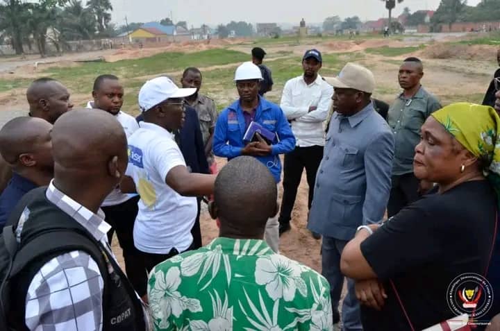 Lire la suite à propos de l’article Kinshasa : le gouvernement relance les démolitions des constructions anarchiques