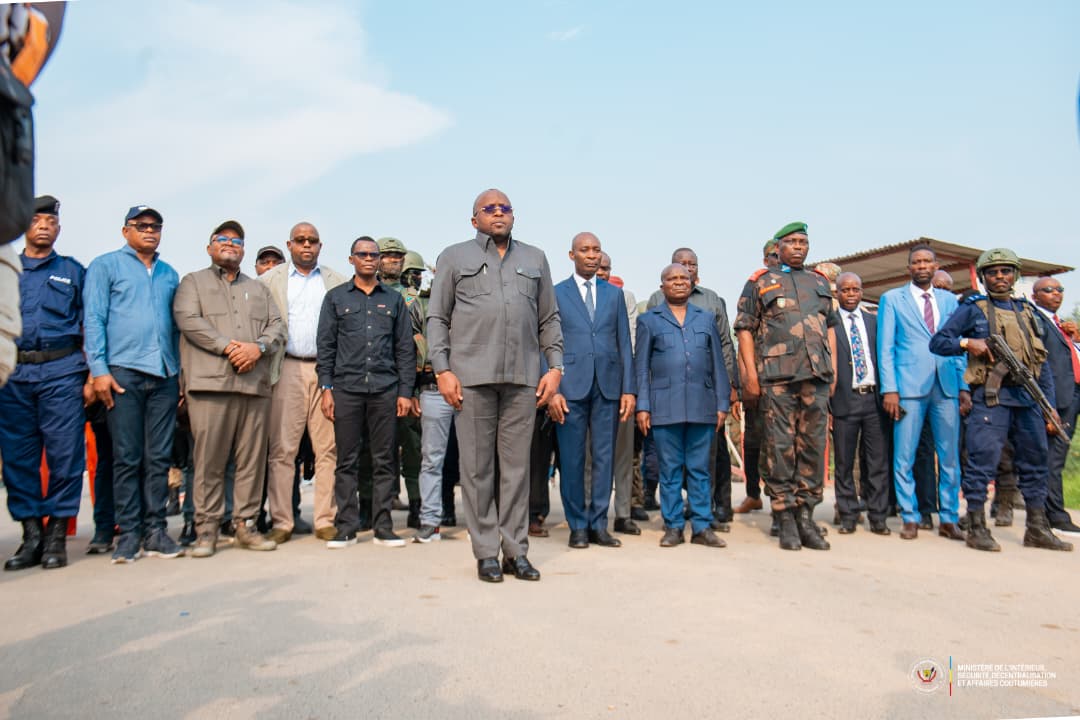 Lire la suite à propos de l’article Sud-Kivu : Une délégation gouvernementale en mission officielle à Uvira pour restaurer l’autorité de l’État