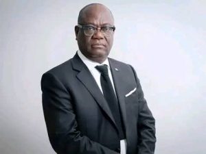 Lire la suite à propos de l’article Retard d’atterrissage de l’avion présidentiel : le PCA de la RVA, Kin Kiey Mulumba, alerte sur la vétusté des infrastructures