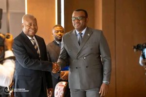 Lire la suite à propos de l’article Budget 2026 : Muzito et Lihau unissent leurs efforts pour réduire les écarts salariaux entre Kinshasa et les provinces