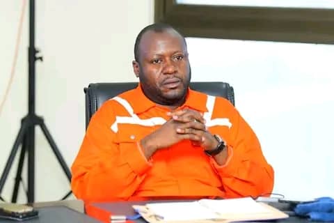Lire la suite à propos de l’article Affaire HJ Hospitals : Ados Ndombasi, le visionnaire ignoré