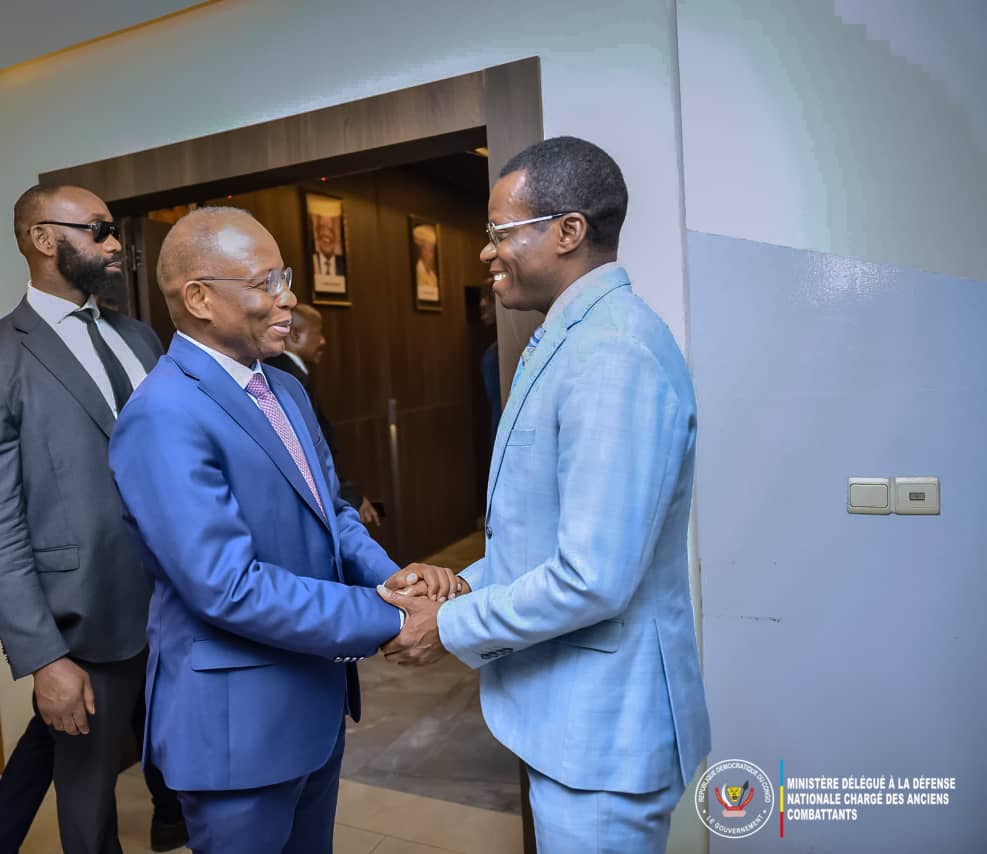 Lire la suite à propos de l’article RDC : Eliezer Ntambwe saisit la Justice pour une opération sur les biens des anciens combattants