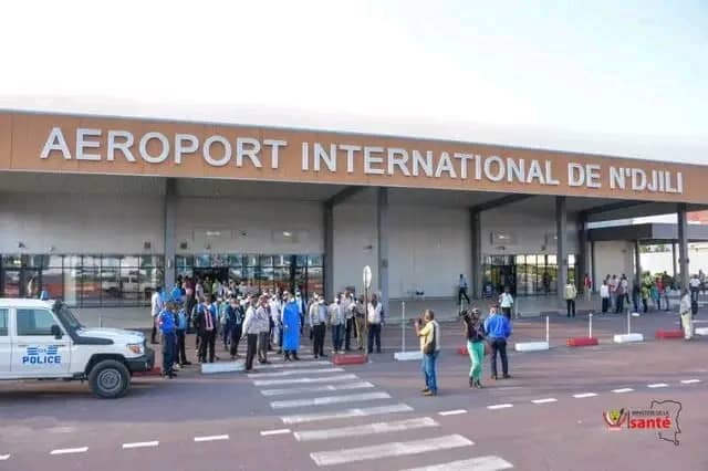 Lire la suite à propos de l’article Incident à l’aéroport de N’Djili : le Directeur général de la RVA suspendu à titre conservatoire après sa mise en détention