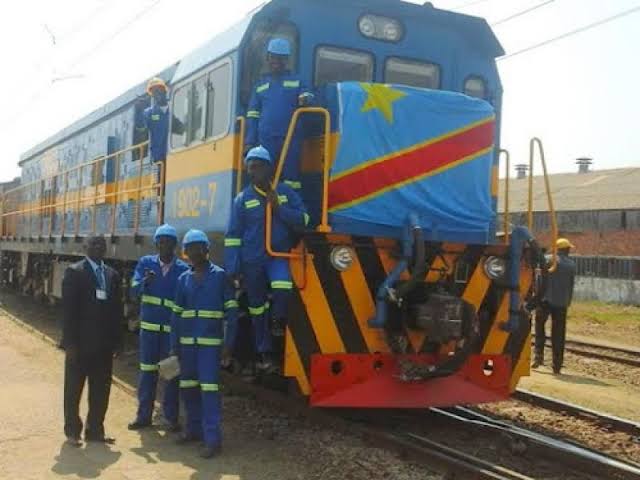 Lire la suite à propos de l’article RDC : Félix Tshisekedi relance le trafic ferroviaire Kinshasa-Matadi