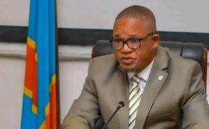 Lire la suite à propos de l’article RDC : Peter Kazadi fustige la CENCO sur la peine de mort contre Joseph Kabila