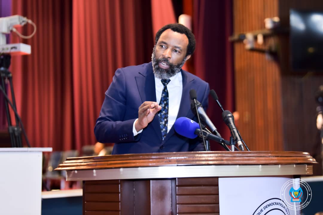 Lire la suite à propos de l’article RDC : le député Crispin Mbindule interpelle le ministre de la Défense sur la montée des violences à l’Est