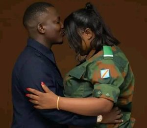 Lire la suite à propos de l’article RDC: Une adjudante jugée pour diffusion de photos privées en uniforme