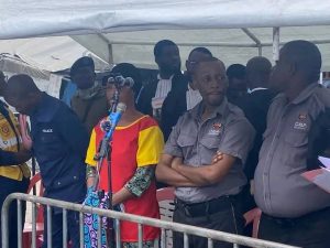 Lire la suite à propos de l’article Kinshasa : Honorine Porche révèle avoir été abandonnée par la première dame avant de tenter un braquage