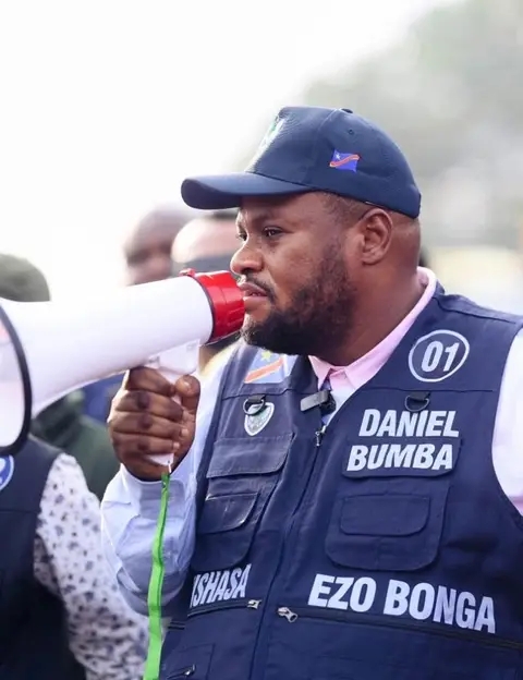 Lire la suite à propos de l’article Fonds post-inondations : le gouverneur Daniel Bumba rejette toute responsabilité et interpelle le ministre Shabani