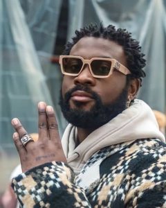 Lire la suite à propos de l’article Damso interpelle Tshisekedi : « Le Congo n’a plus besoin de promesses, mais d’une gouvernance honnête »