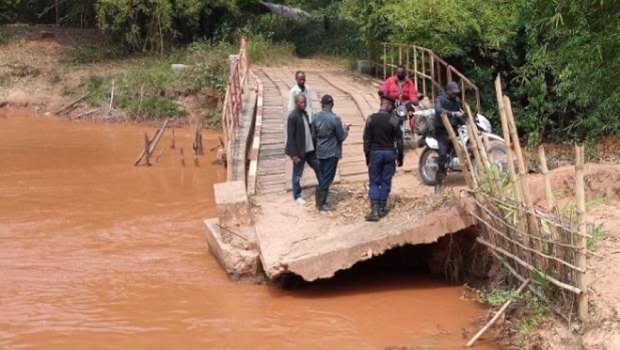 Tshikapa : Les habitants de Kitangua manifestent pour exiger la reconstruction du pont Lova
