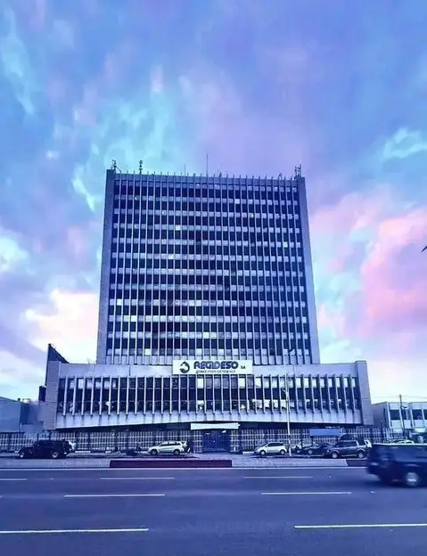 Lire la suite à propos de l’article REGIDESO : “L’État nous doit près de 435 millions de dollars”, alerte le directeur général David Tshilumba