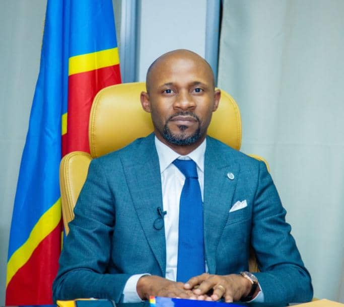 You are currently viewing Prise d&rsquo;Uvira : «Kagame a fait le choix de tourner le dos à l&rsquo;accord de Washington» (Muyaya)