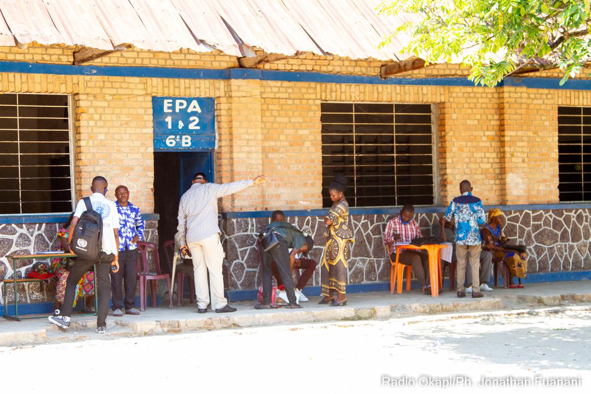 Lire la suite à propos de l’article Kwilu : les enseignants en grève pour réclamer des salaires impayés depuis plusieurs mois