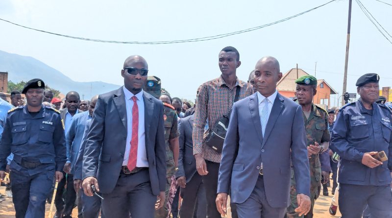 You are currently viewing Sud-Kivu : de retour à Uvira, le gouverneur Purusi promet de sécuriser la population contre le M23