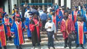 Lire la suite à propos de l’article UNIKIN renforce la sécurité après l’assassinat d’un professeur