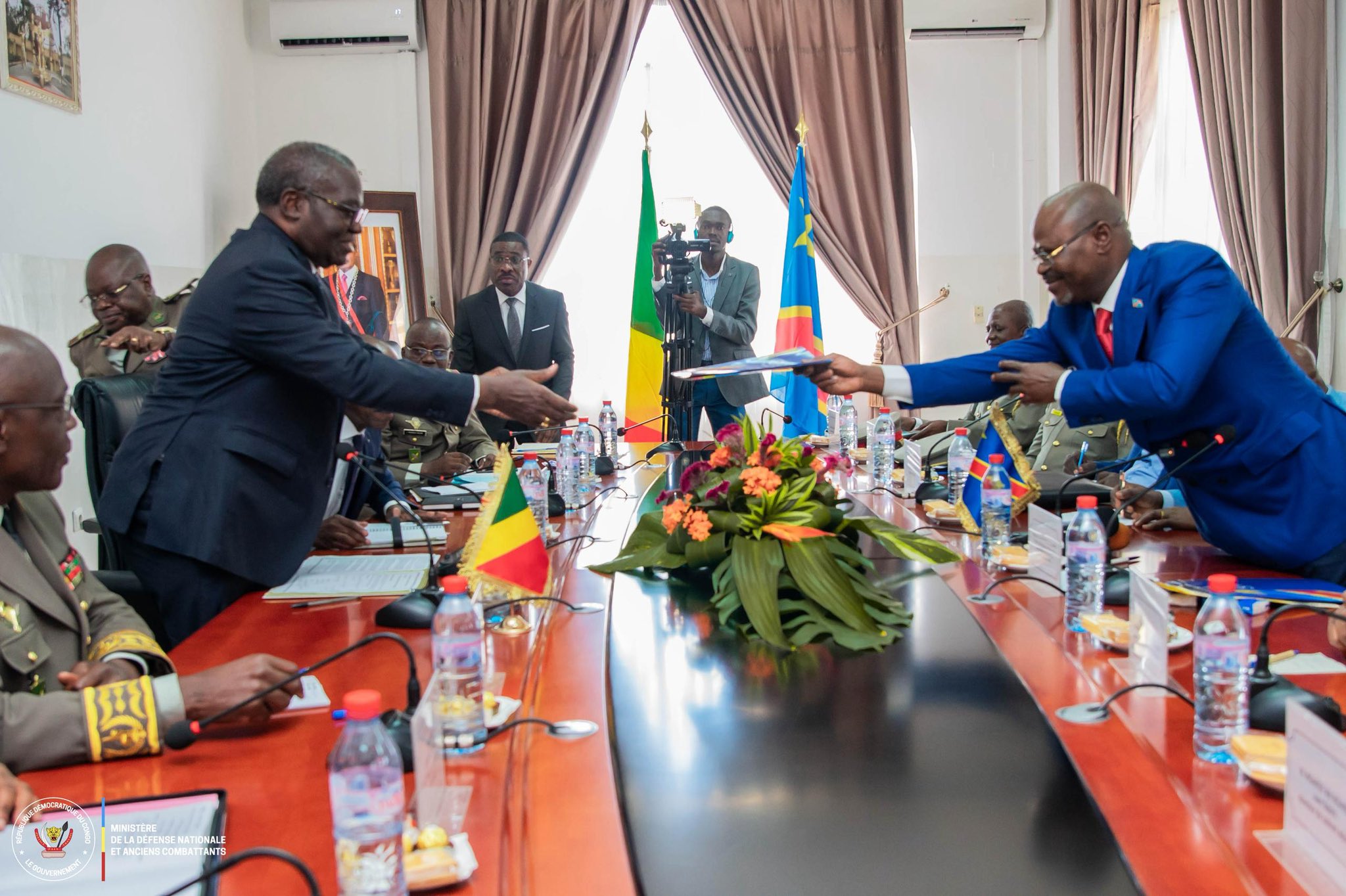 Kinshasa et Brazzaville renforcent leur coopération sécuritaire pour protéger la frontière