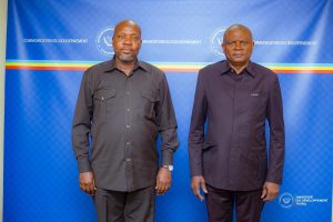 Lire la suite à propos de l’article Développement rural : Grégoire Mutshail échange avec Jean Bakomito sur les priorités du Haut-Uélé