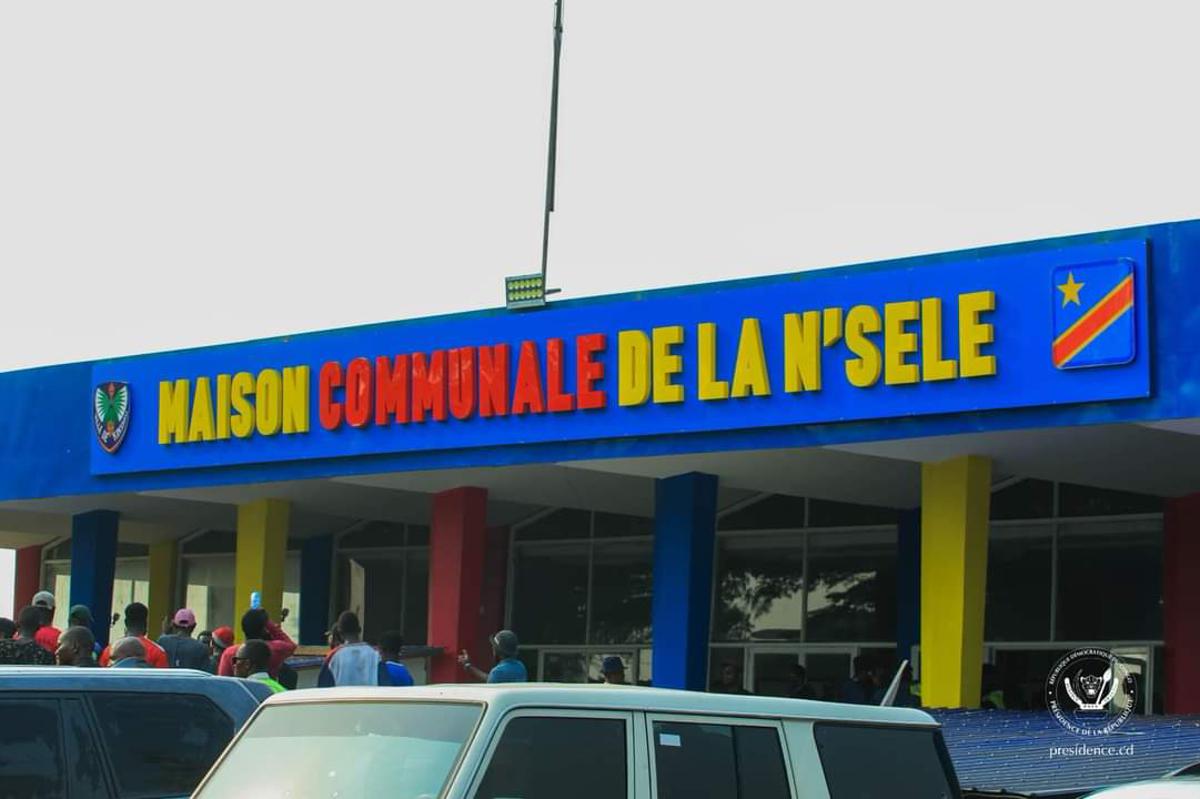 You are currently viewing Kinshasa : la commune de N’Sele étouffée sous les dépôts anarchiques de déchets