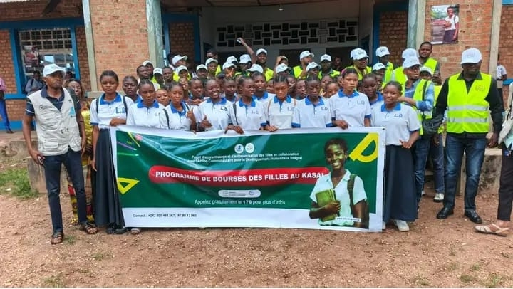 Lire la suite à propos de l’article RDC : Plus de 12 500 enseignants et directeurs formés grâce au PEQIP pour booster la qualité de l’enseignement primaire