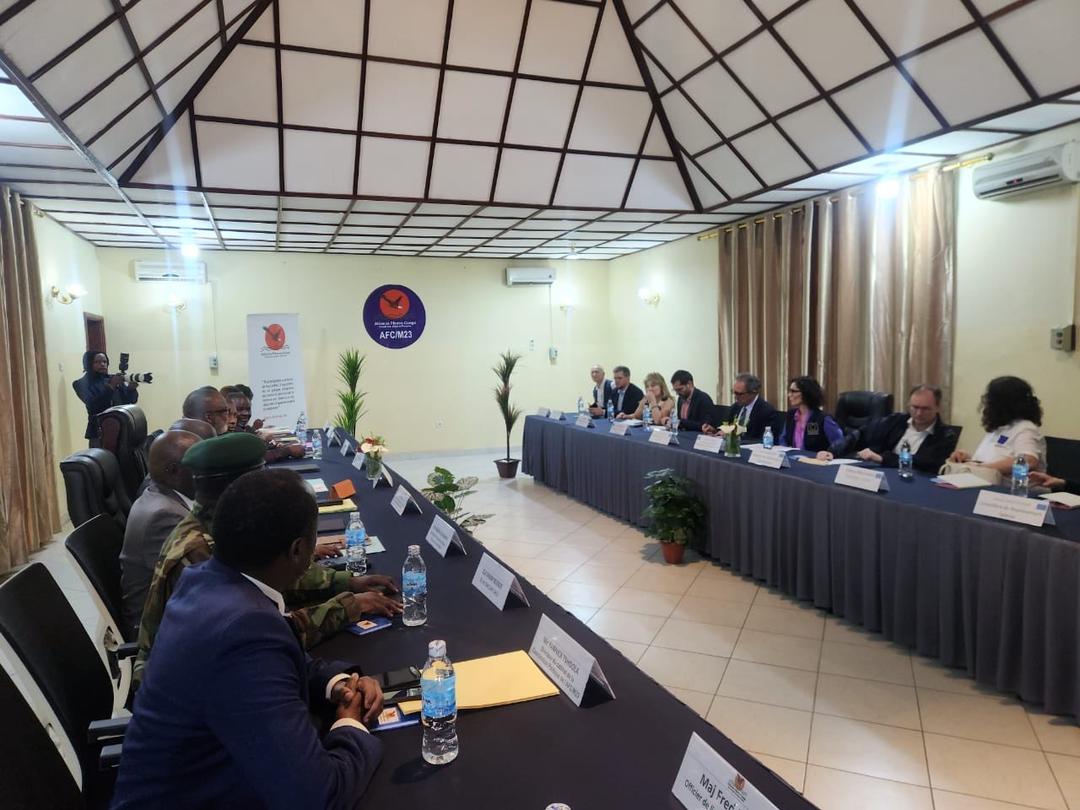 Lire la suite à propos de l’article Est de la RDC : à Goma, Hadja Lahbib engage un dialogue direct avec l’AFC/M23 pour défendre l’accès humanitaire