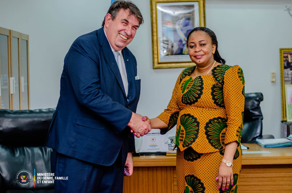 Lire la suite à propos de l’article RDC : Micheline Ombae Kalama renforce la coopération avec la Fédération Wallonie-Bruxelles pour la protection de l’enfance