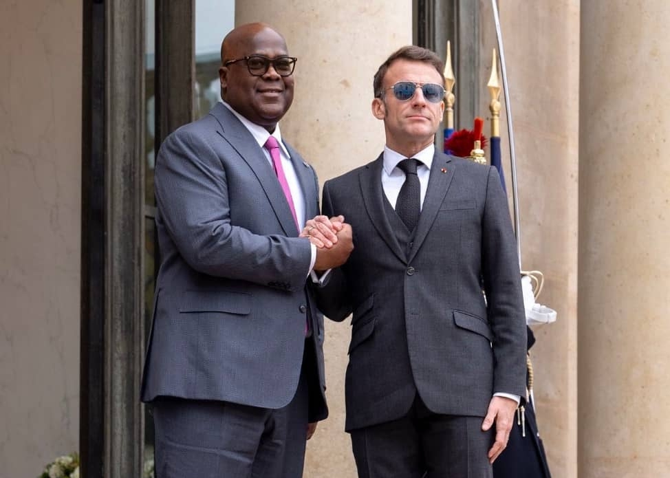 Lire la suite à propos de l’article RDC : Tshisekedi rencontre Macron pour évoquer la candidature congolaise à l’OIF