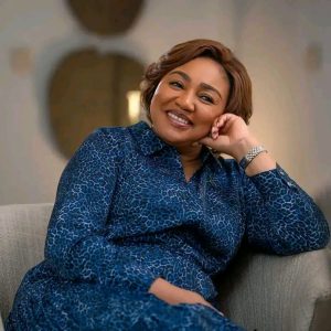 Lire la suite à propos de l’article Drame à l’hôpital de Kinkole : Denise Nyakeru Tshisekedi condamne avec fermeté des violences sur une patiente et exige justice