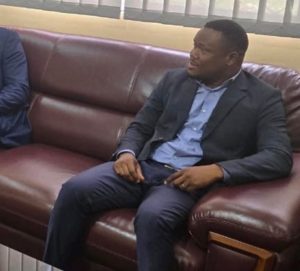 Lire la suite à propos de l’article Kinshasa: le médecin David Balanganayi arrêté et radié pour maltraitance sur une patiente