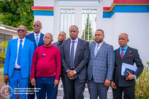 Lire la suite à propos de l’article Kwango : les élus saluent les avancées sécuritaires attribuées à Eliezer Ntambwe