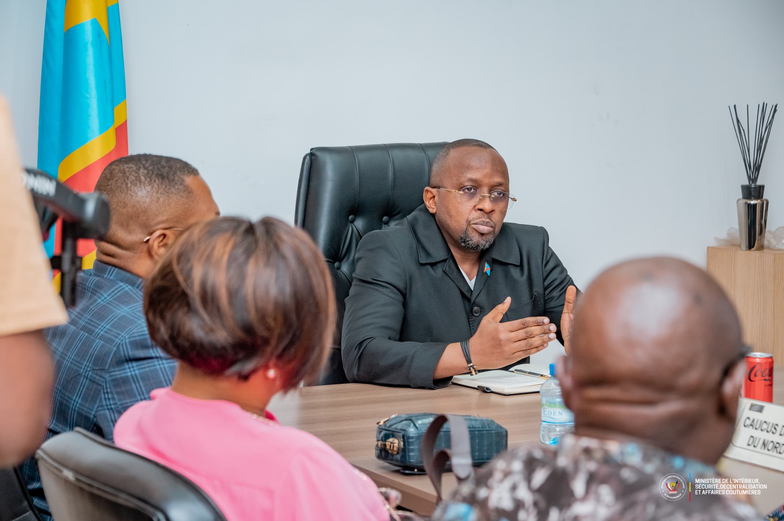 Nord-Ubangi : Jacquemain Shabani consulte les députés avant son itinérance à Gbadolite