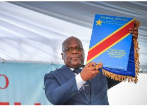 Lire la suite à propos de l’article RDC: Delly Sesanga accuse Tshisekedi de préparer un troisième mandat et appelle à défendre la Constitution