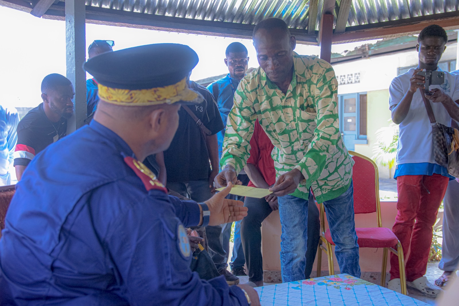Kinshasa : un poste de police installé près de la paroisse Saint Théophile après une attaque