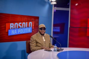 Lire la suite à propos de l’article RDC : « Fatshi a une mission », JB Mpiana appelle les Congolais à laisser Tshisekedi « parachever son travail »