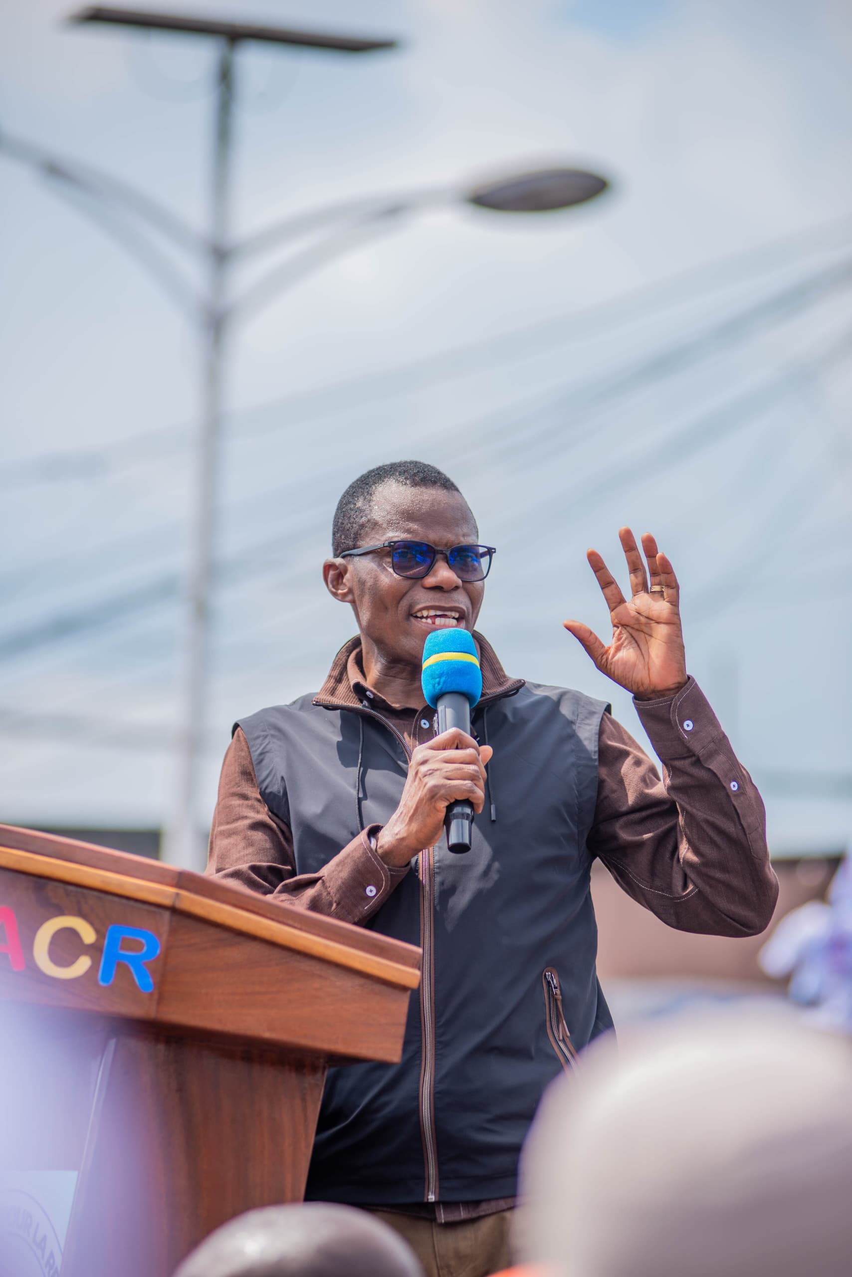 Pacification du Grand Bandundu : Eliezer Ntambwe salue les progrès du processus et appelle à préserver les acquis